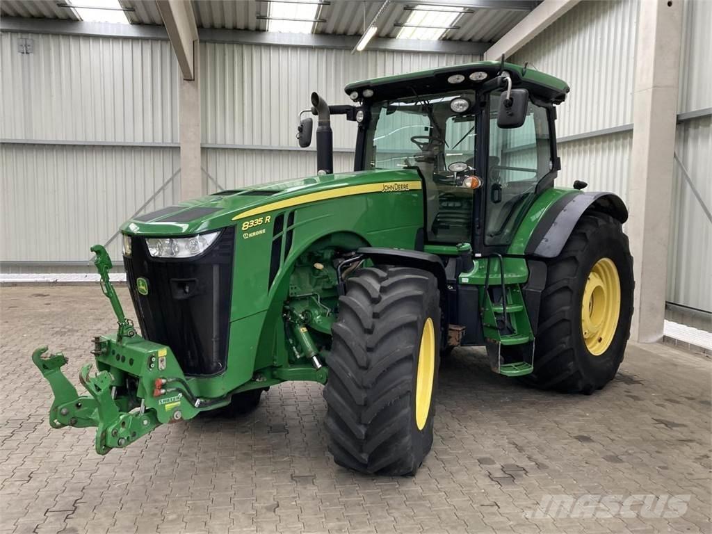 John Deere 8335R Traktörler