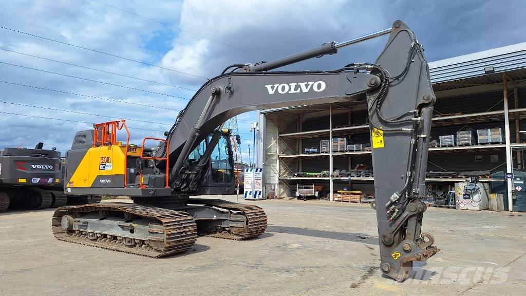 Volvo EC 300 EL Paletli ekskavatörler