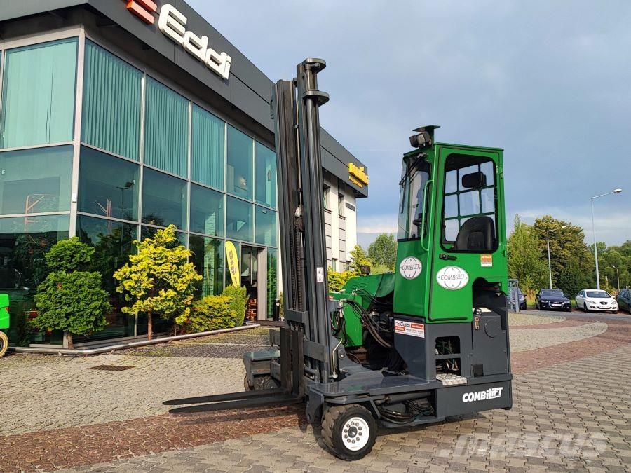 Combilift C4000 4 yönlü reach truck