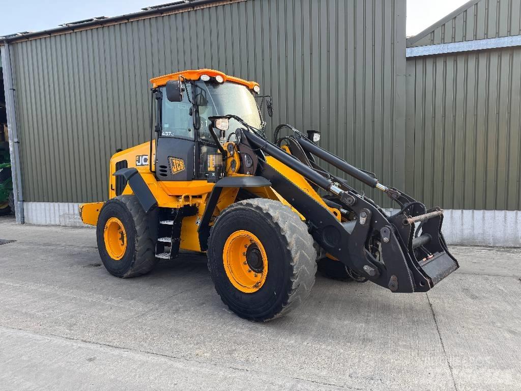 JCB 437 HT Agri Çok amaçlı yükleyiciler