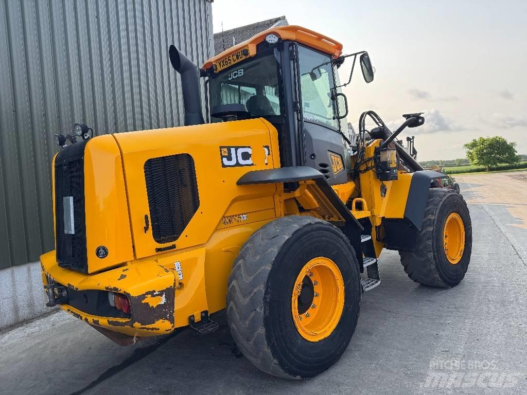 JCB 437 HT Agri Çok amaçlı yükleyiciler