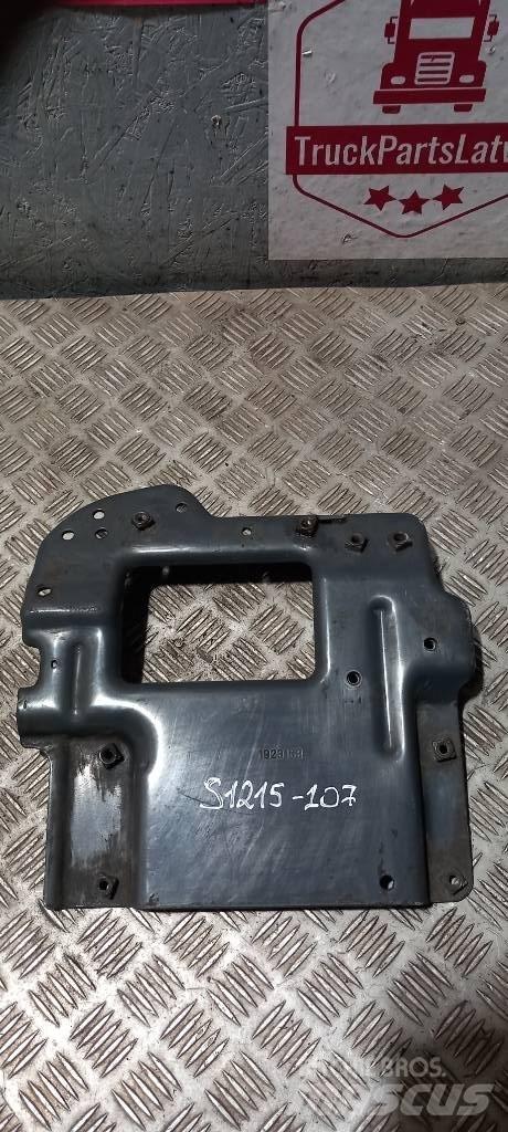 Scania R440  1923153 Kabinler