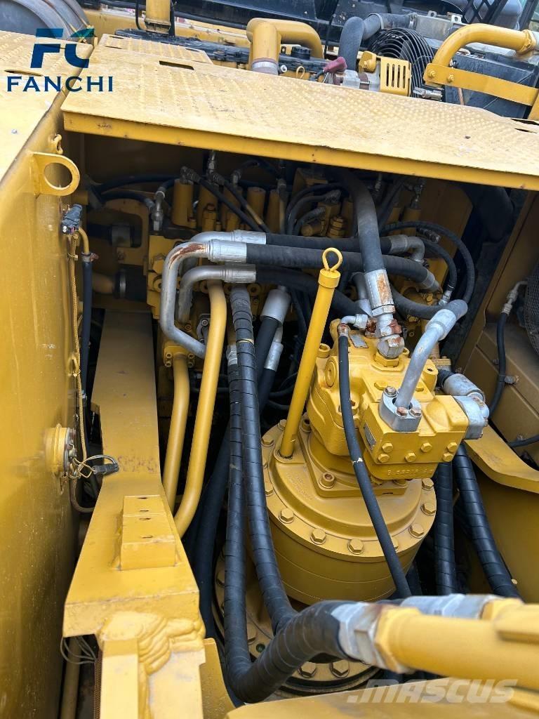CAT 325 D Paletli ekskavatörler
