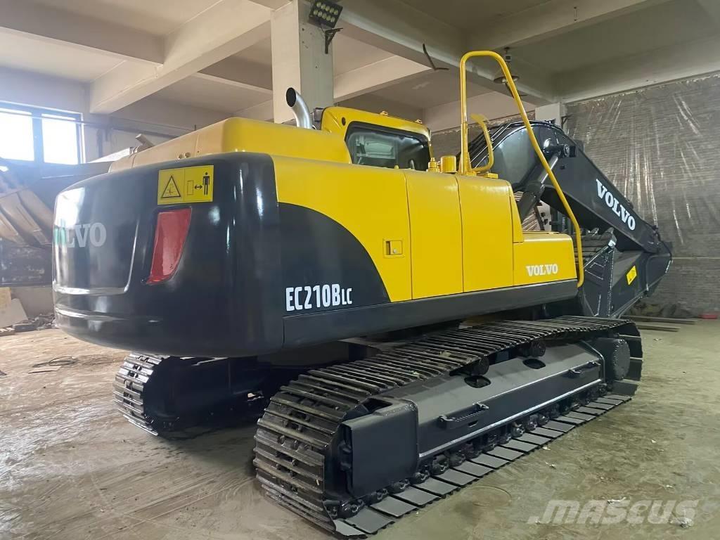 Volvo EC 210 B LC Paletli ekskavatörler