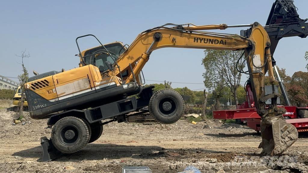 Hyundai R 150 W-9 Lastik tekerli ekskavatörler