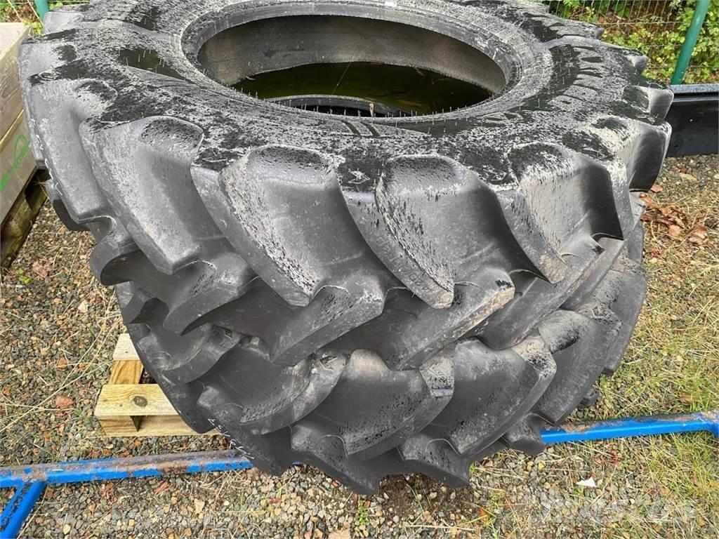 Ceat 420/90R30 Tekerlekler