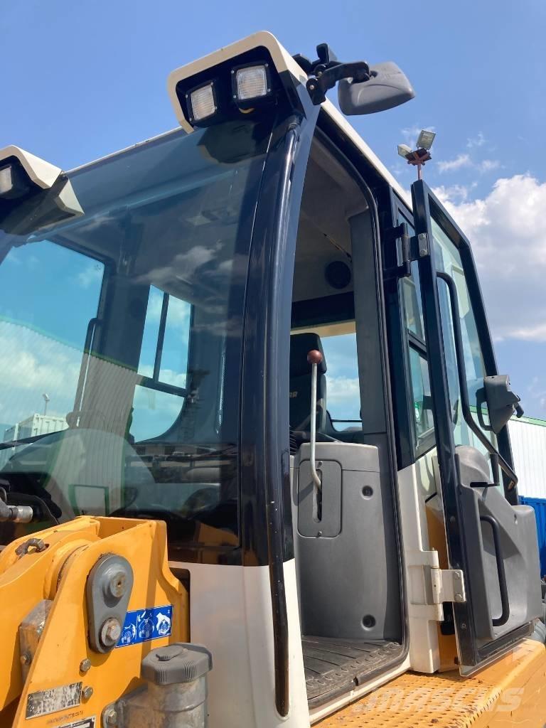 Liebherr LR 624 Paletli yükleyiciler