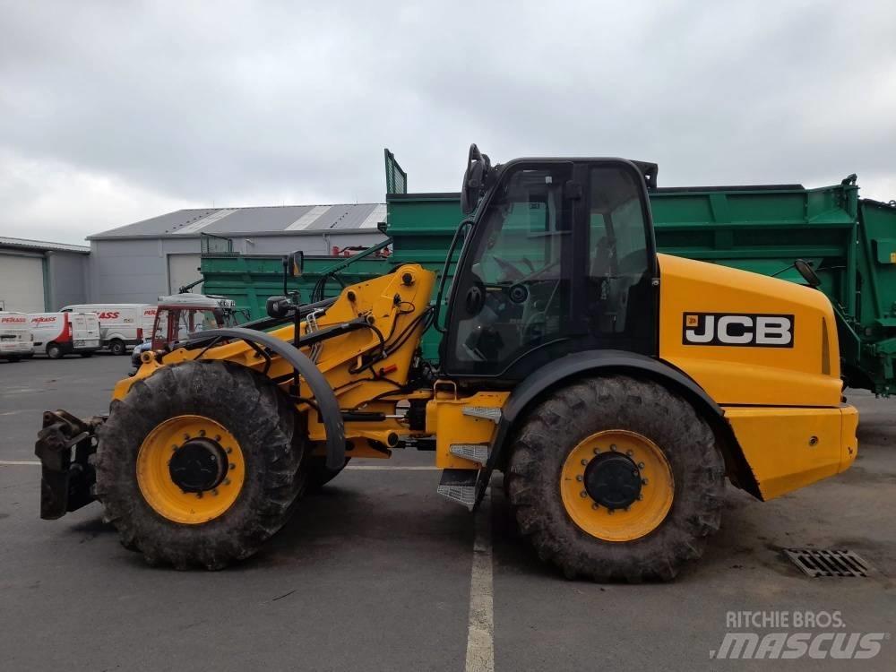 JCB TM 420 Tarimsal teleskopik yükleyiciler