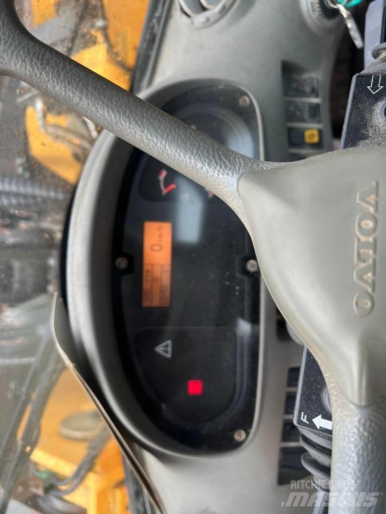 Volvo L 220 E Tekerlekli yükleyiciler
