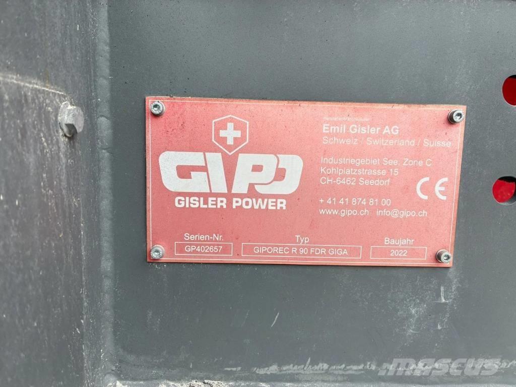GIPO P90 GIGA Elekler