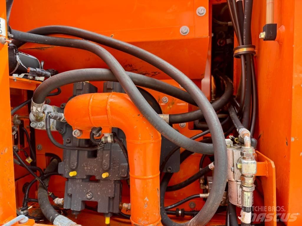 Doosan DX 160 W Lastik tekerli ekskavatörler
