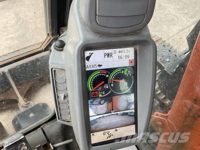 Hitachi ZX 135 US-6 Paletli ekskavatörler