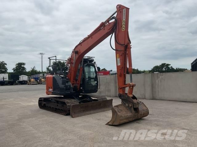 Hitachi ZX 135 US-6 Paletli ekskavatörler