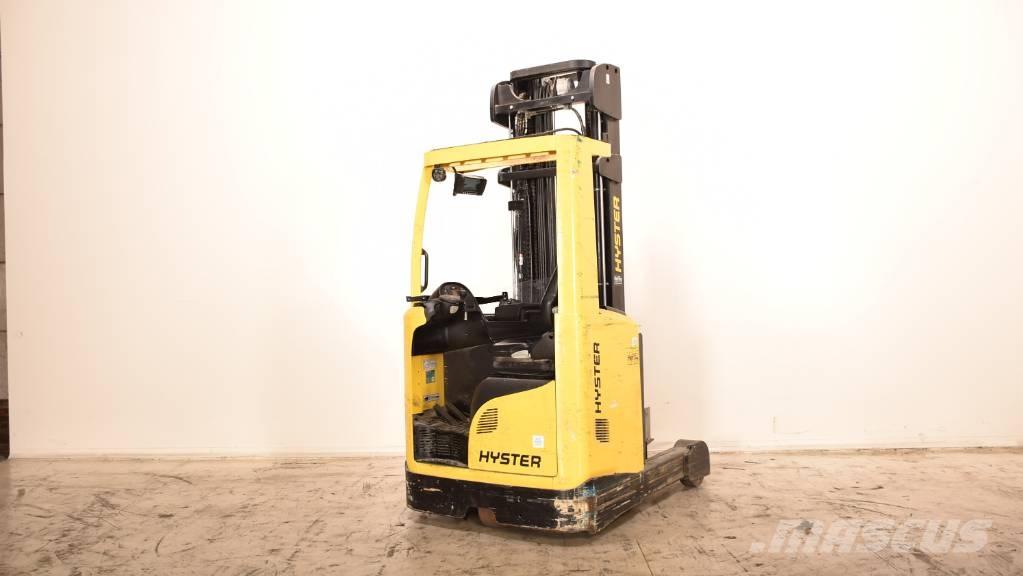 Hyster R 1.6 Reach truck - depo içi istif araçları
