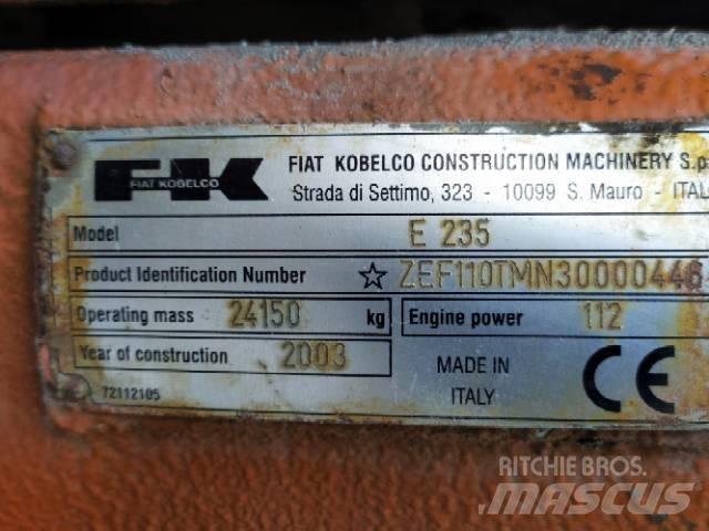 Fiat-Kobelco E 235 Paletli ekskavatörler