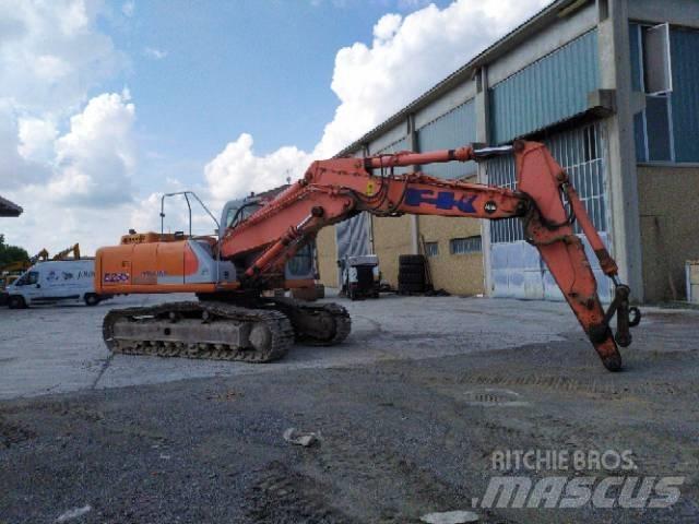 Fiat-Kobelco E 235 Paletli ekskavatörler