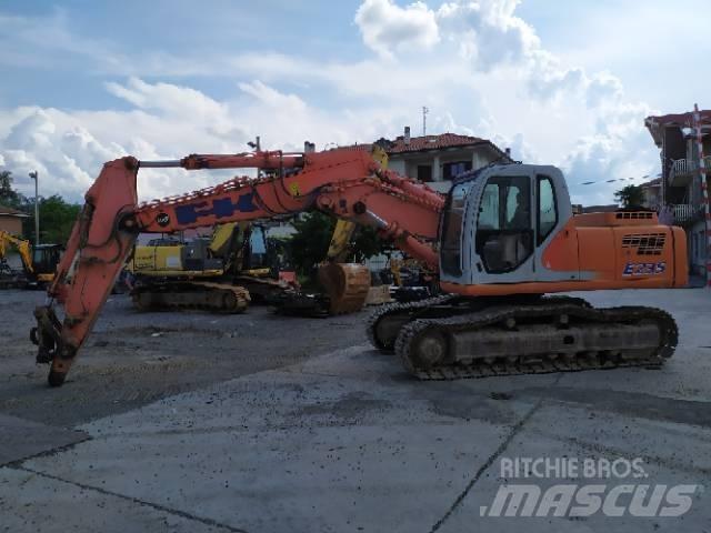Fiat-Kobelco E 235 Paletli ekskavatörler