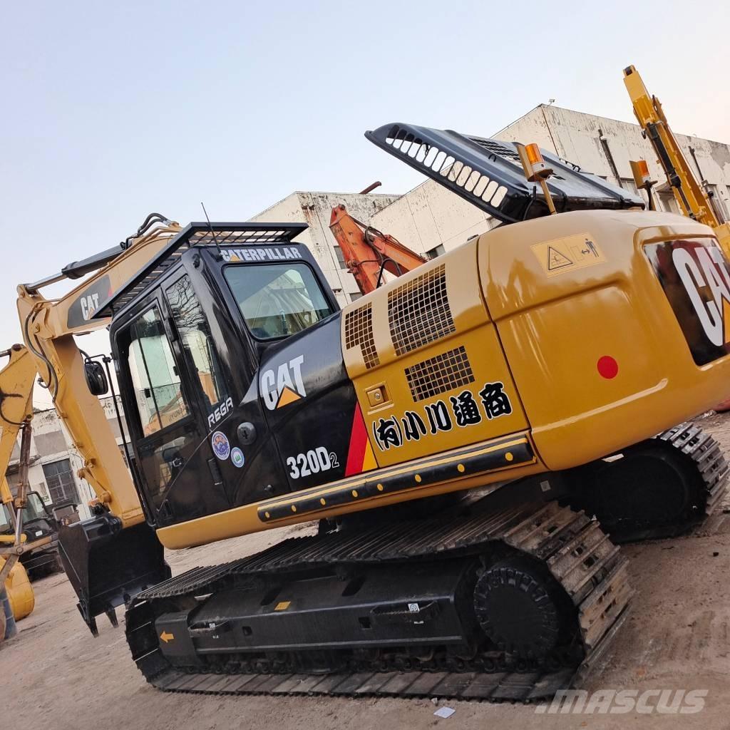 CAT 320 D Paletli ekskavatörler