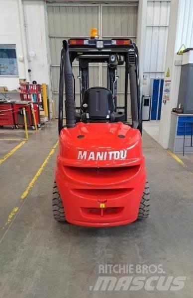 Manitou MI30D Arazi tipi forklift