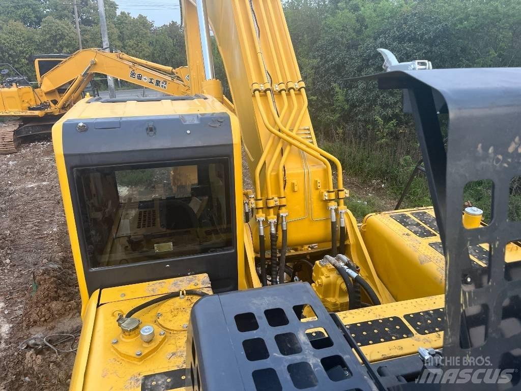 Komatsu PC 450-8 Paletli ekskavatörler