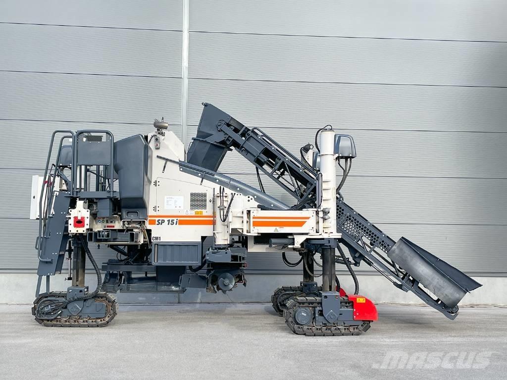 Wirtgen SP 15i Beton terbiye makineleri