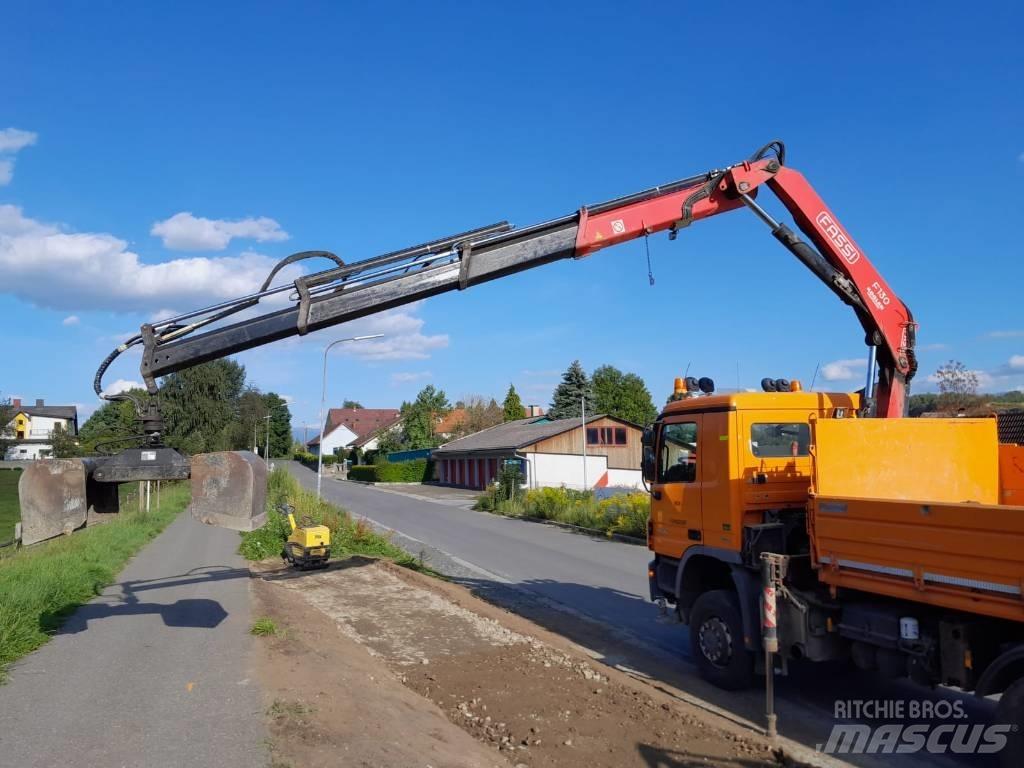 Fassi 130 Yükleme vinçleri