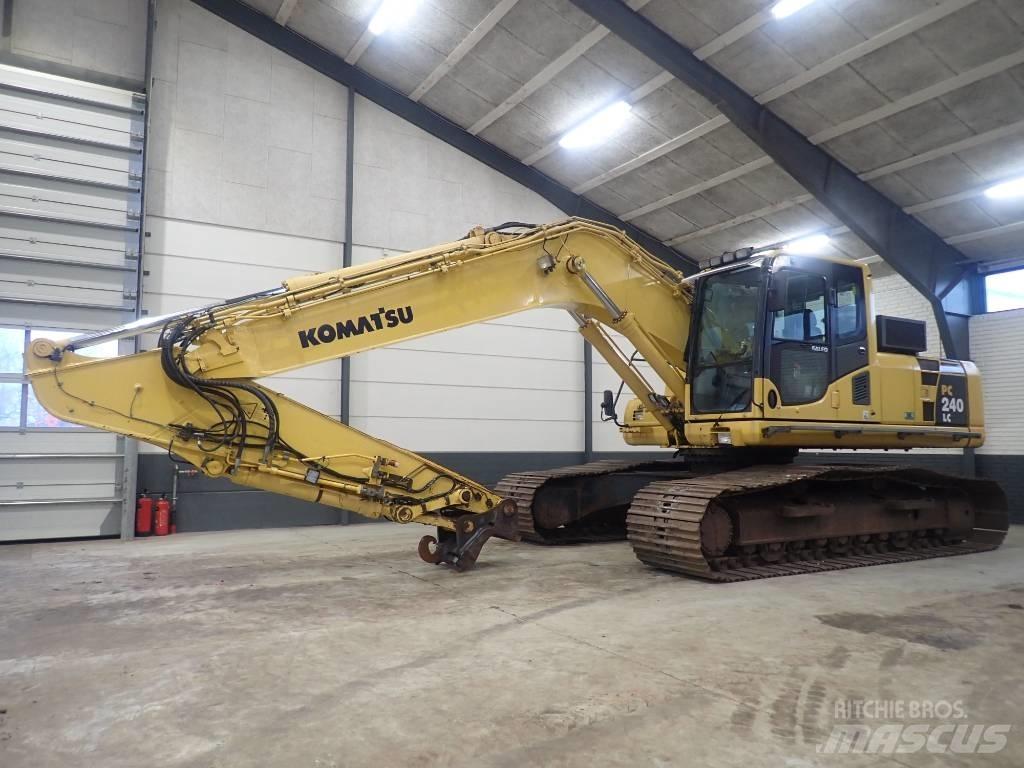 Komatsu PC 240 LC-8 Paletli ekskavatörler