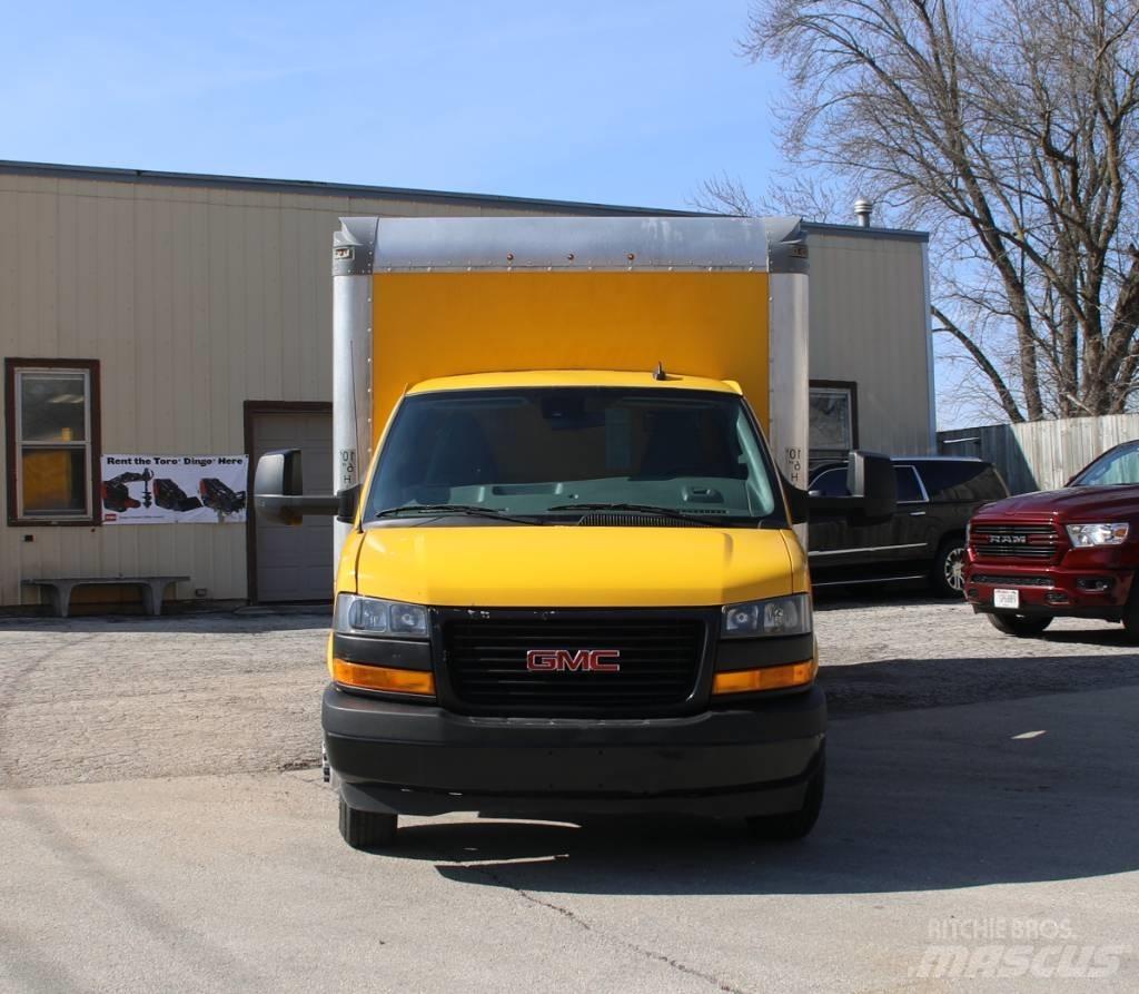 GMC Savana G3500 Kapali kasa kamyonlar