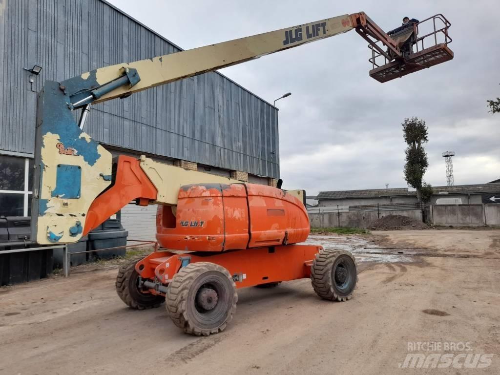 JLG 800 AJ Teleskopik personel platformları