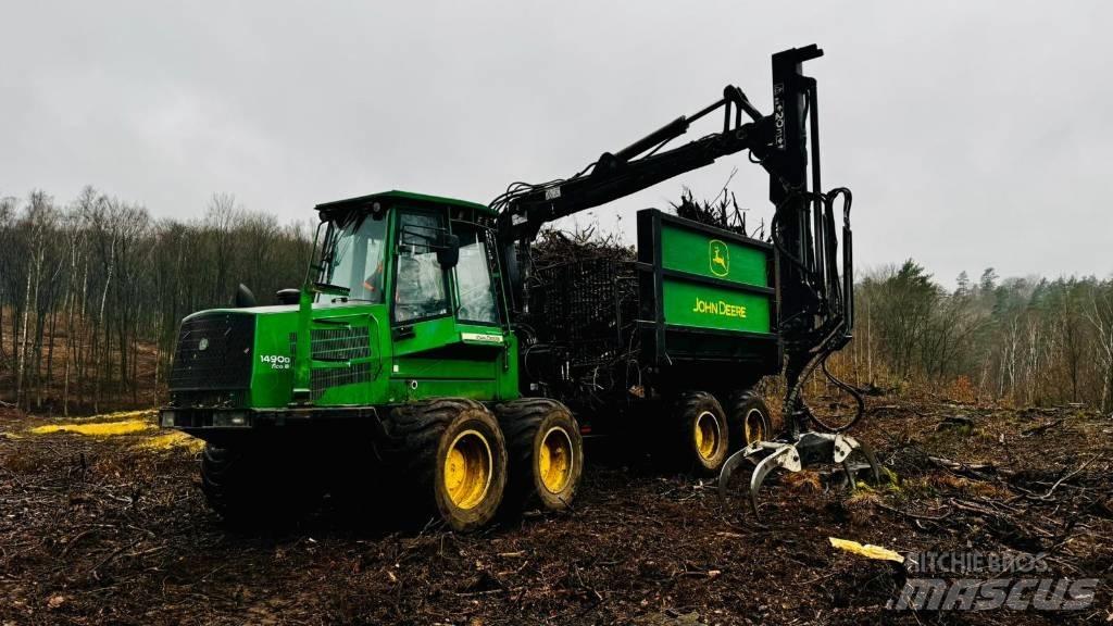 John Deere 1490D Tomruk yükleyici traktörler
