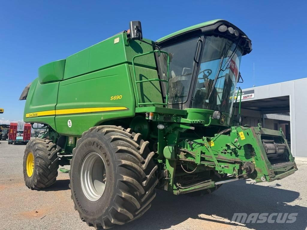 John Deere S 690 Biçerdöverler