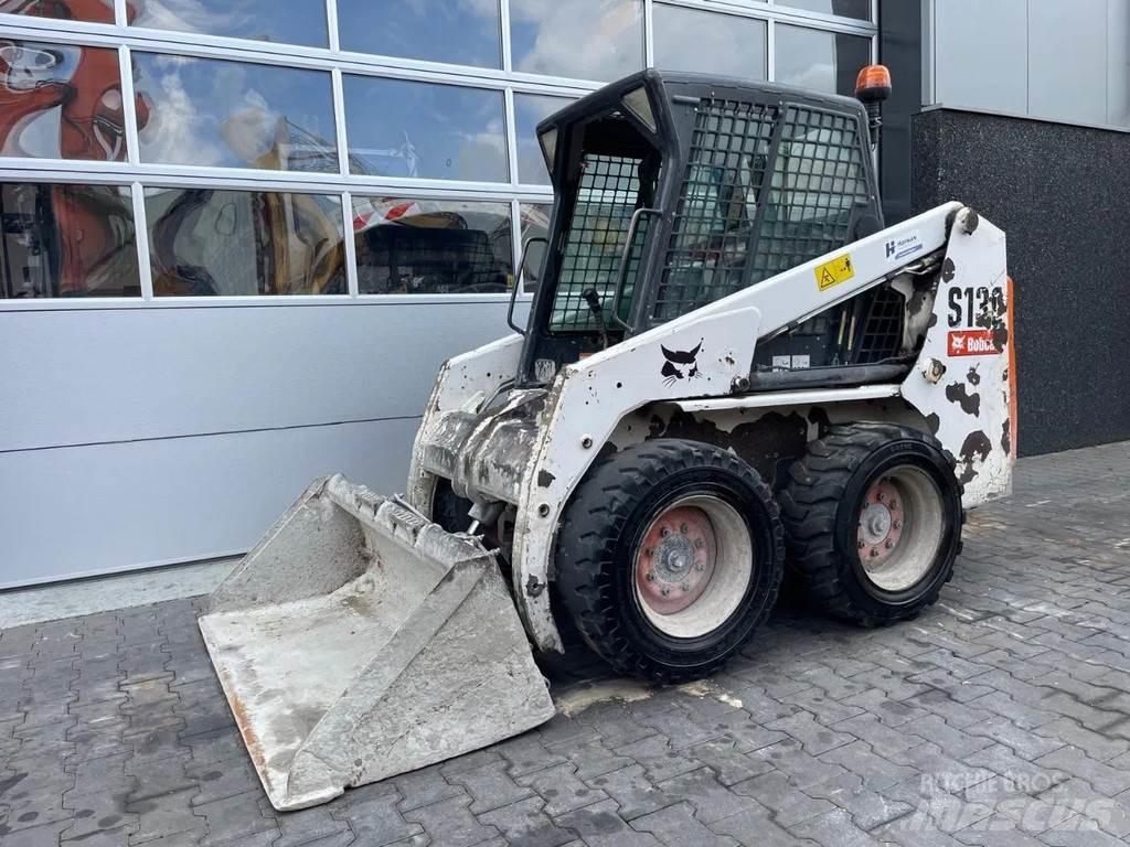 Bobcat S130 Skid steer loderler
