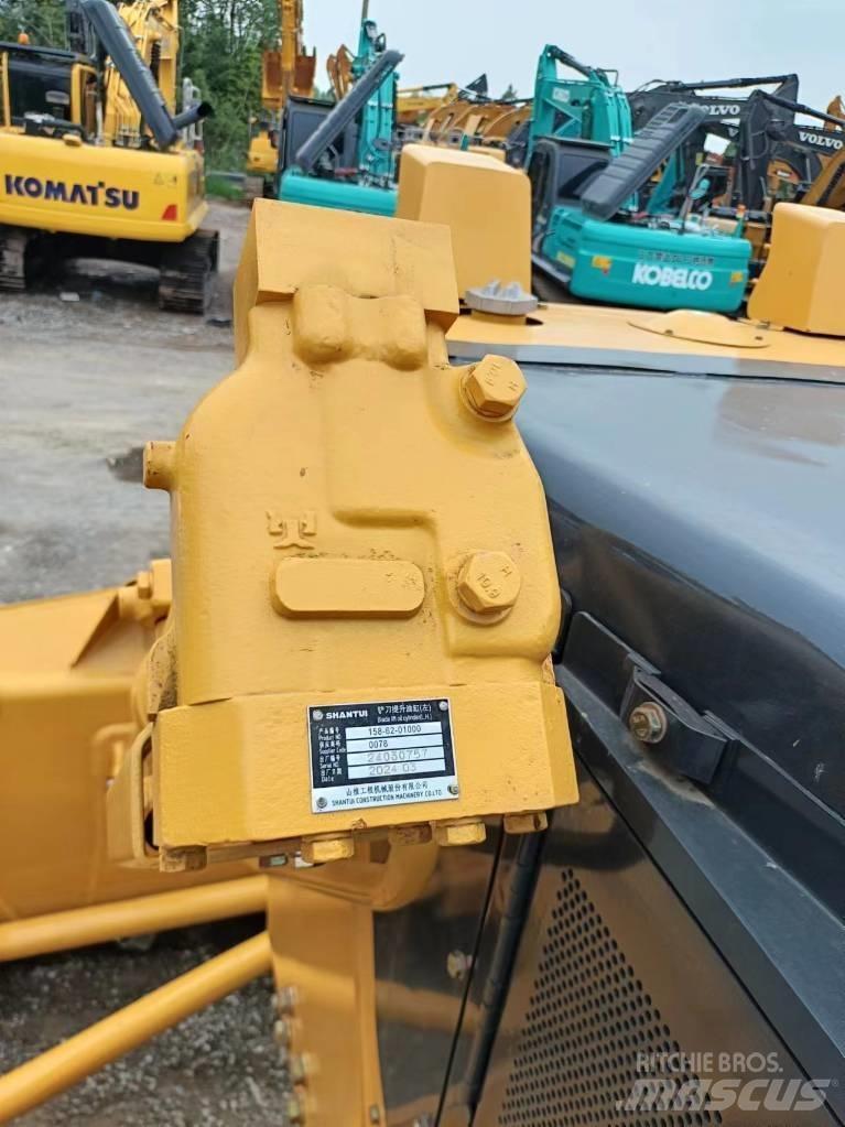 Shantui D22 Paletli dozerler
