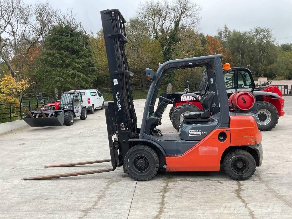 Toyota 02-8 FGF 25 LPG'li forkliftler