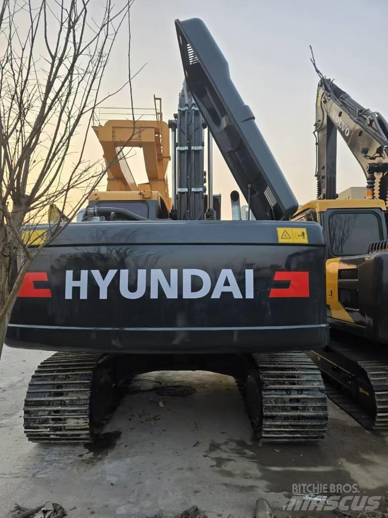 Hyundai 220—9S Paletli ekskavatörler