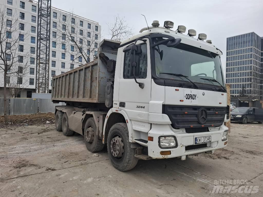 Mercedes-Benz 3244 Vinçli kamyonlar