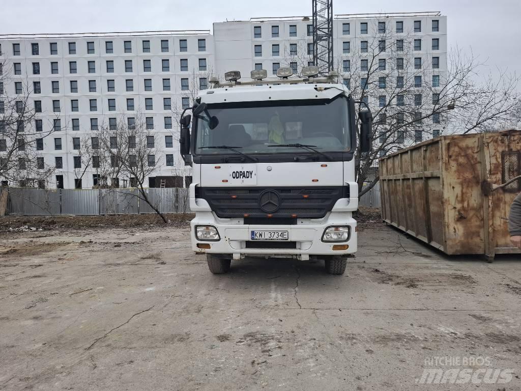 Mercedes-Benz 3244 Vinçli kamyonlar