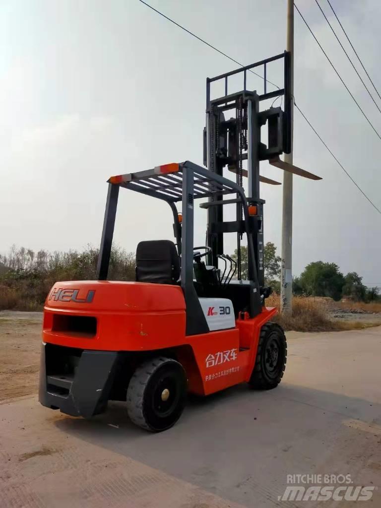 Heli CPCD 30 Dizel forkliftler