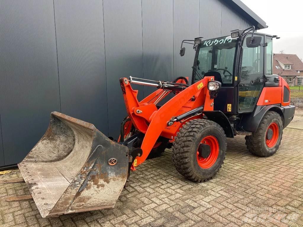 Kubota R065 Tekerlekli yükleyiciler