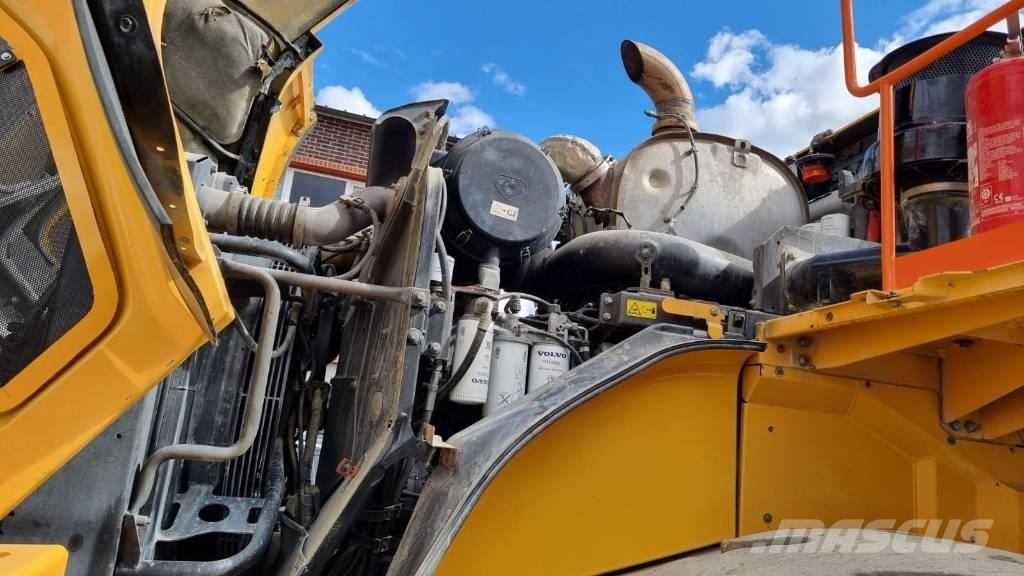 Volvo L 260 H Tekerlekli yükleyiciler