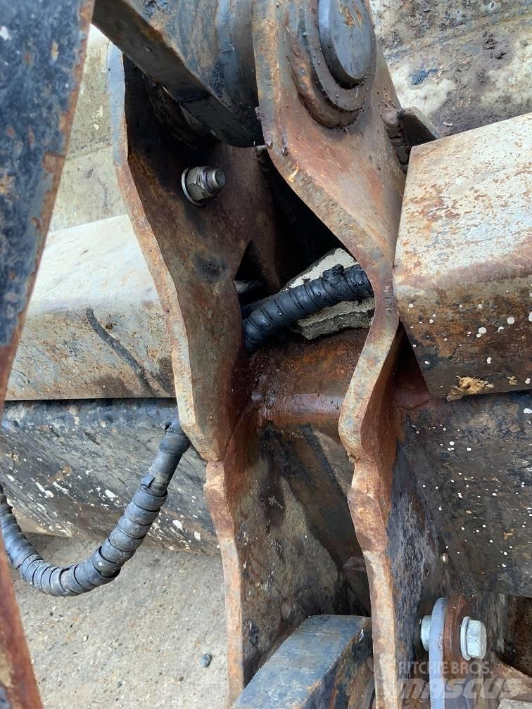 JCB 437 HT Tekerlekli yükleyiciler