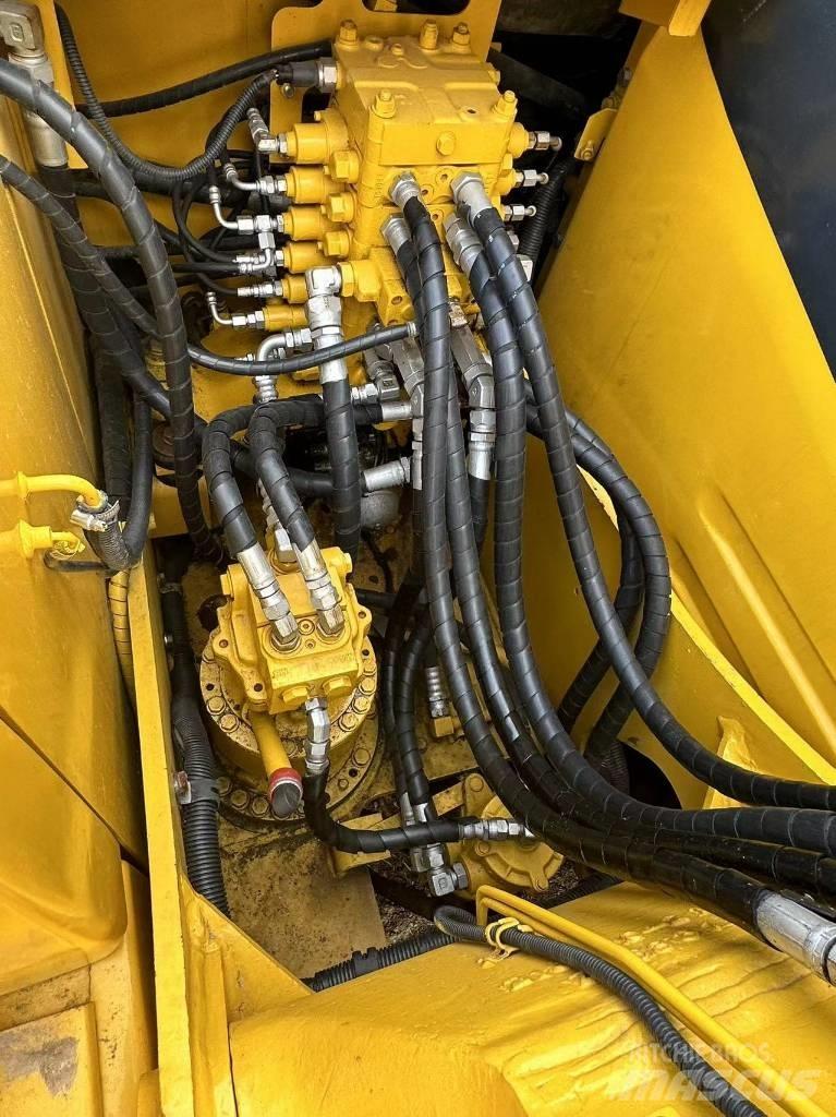 Komatsu PC 130 Paletli ekskavatörler