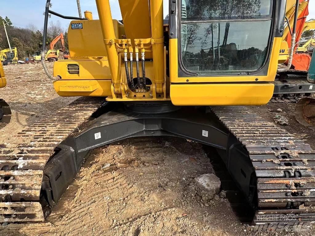 Komatsu PC 130 Paletli ekskavatörler