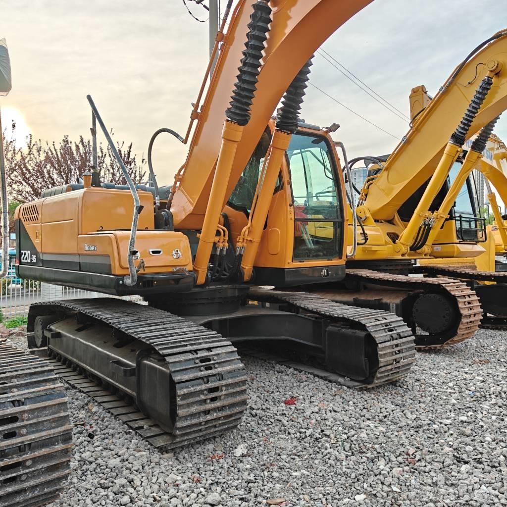 Hyundai R220-9S Paletli ekskavatörler