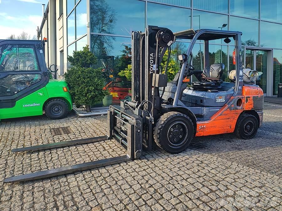 Toyota 02-8FGJF35 LPG'li forkliftler