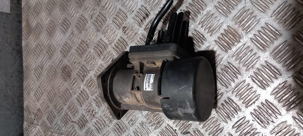 Scania R440  1324664 Frenler