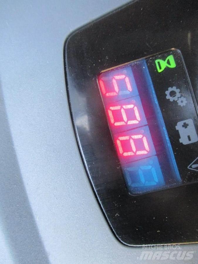 Toyota LPE 250 Düsük seviye kaldirici