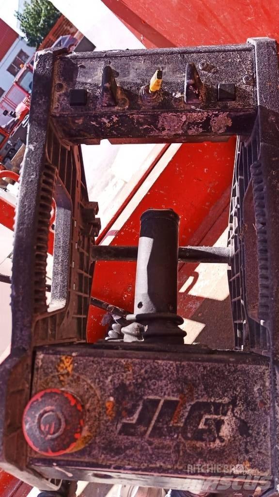 JLG 2630 ES Makasli platformlar