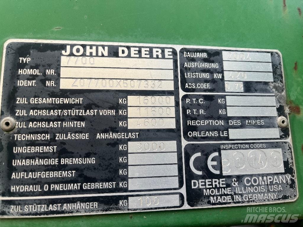 John Deere 7700 Kendi yürür silaj makinalari
