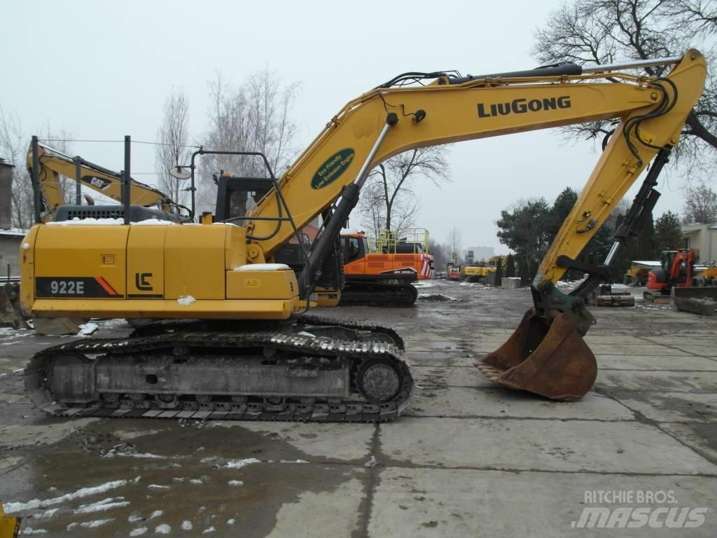 LiuGong CLG 922 E Paletli ekskavatörler